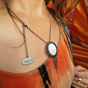 Queen of all chain necklace